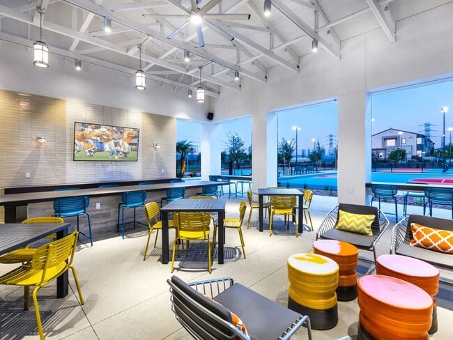 Building Photo - 3180 E Yountville Dr