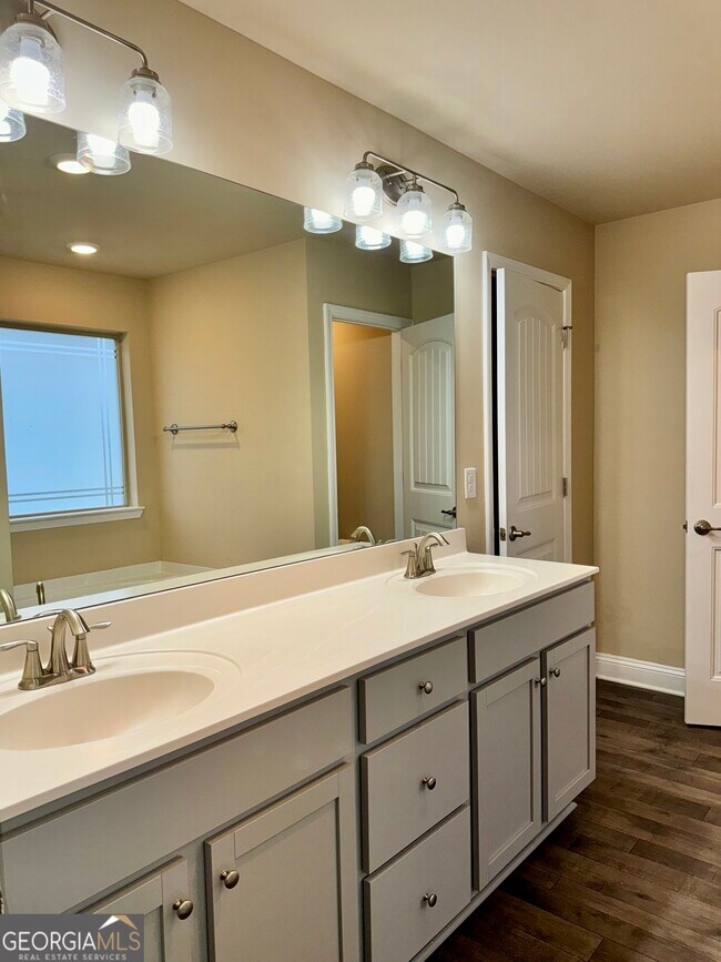 Building Photo - 2647 Lovejoy Crossing Ln