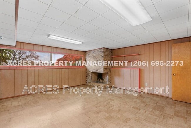 Building Photo - 7617 S Lakeridge Dr
