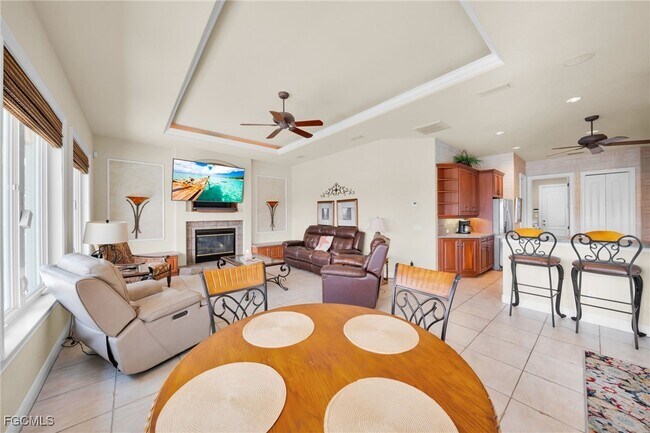 Building Photo - 4009 Chiquita Blvd S