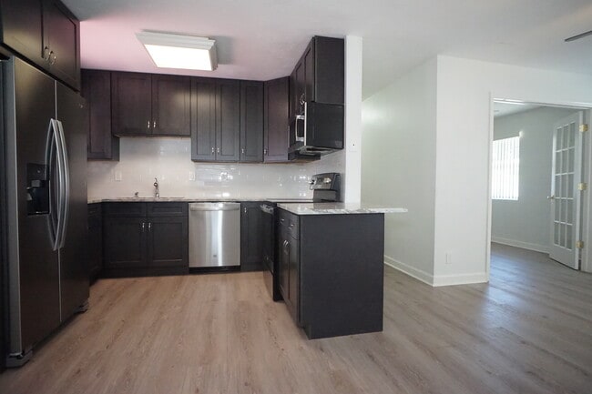 Building Photo - 727 Bunker Rd