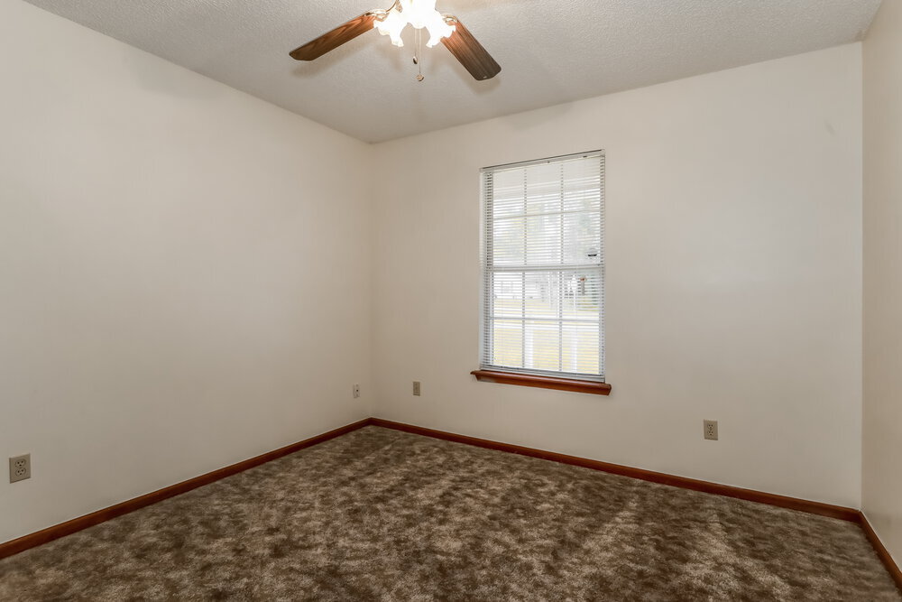 Building Photo - 2115 Center Way