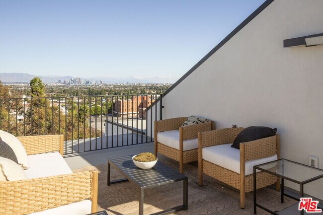 Building Photo - 3849 Don Tomaso Dr