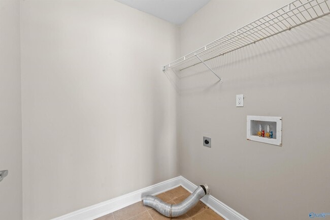 Building Photo - 161 Fields Pond Dr