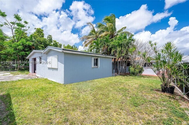 Building Photo - 11950 SW 182nd Terrace