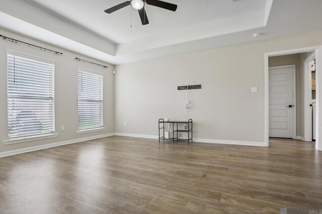 Building Photo - 659 Douglas Andrew Ave