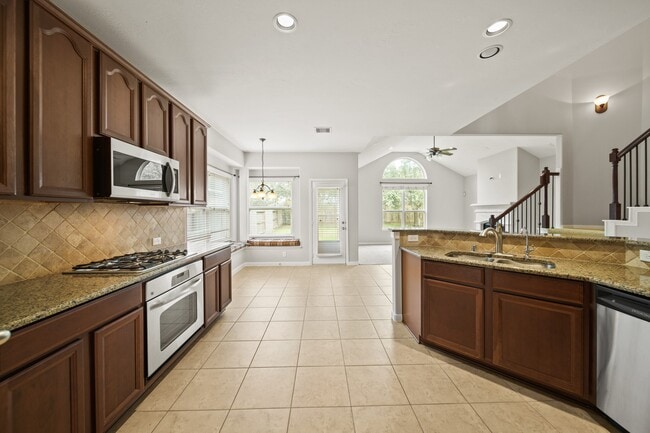 Building Photo - 24430 Silverton Valley Ln