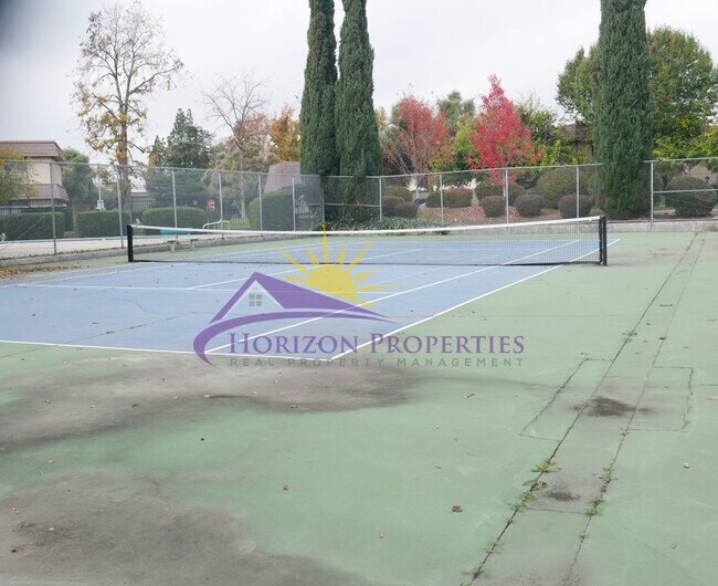 Building Photo - 3 Bed 2.5 Bath 1,380 sqft Townhome in Carmichael