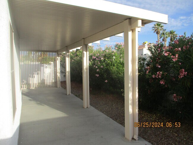 Building Photo - 8216 Grassy Point Cir