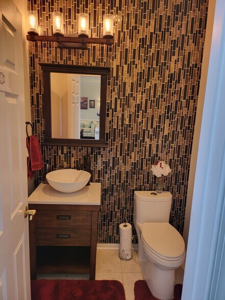 Building Photo - 25580 Fishers Hill Ct