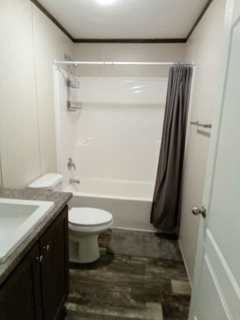 Building Photo - 4928 Bay Dr