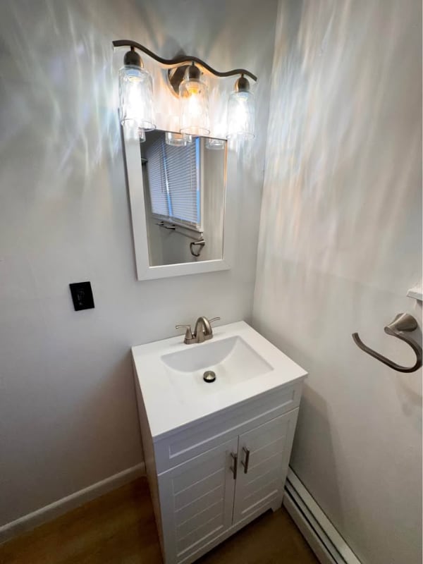 Building Photo - 147 State St