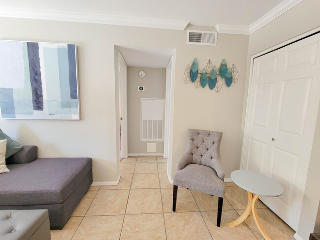 Plenty of sitting room in the living area! - 3500 N Hayden Rd