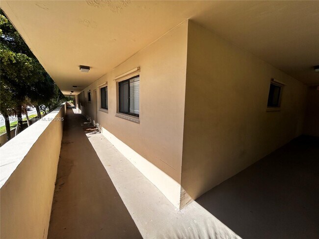 Building Photo - 8415 SW 107th Ave