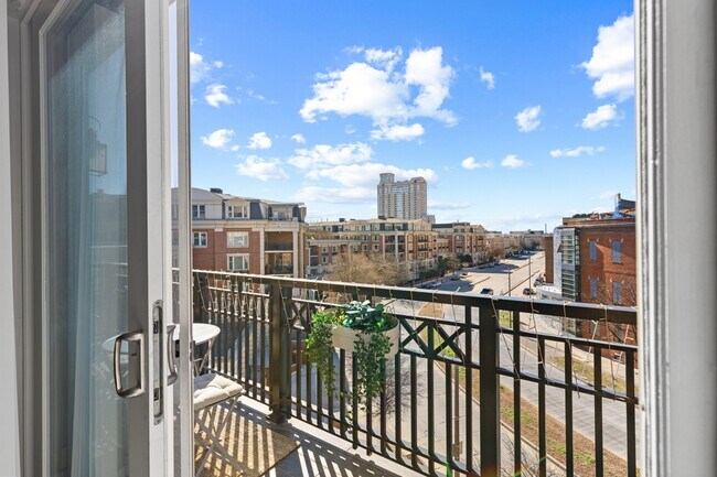 Building Photo - 801 Key Hwy