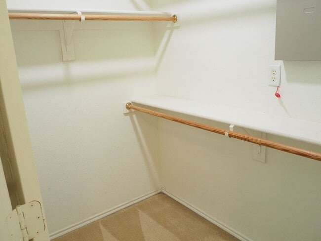 Building Photo - 511 Lone Star Park Ln