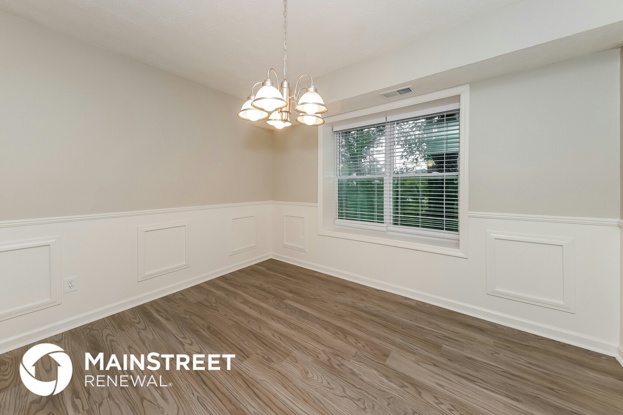 Building Photo - 285 Blue Heron Dr