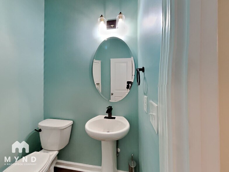 Building Photo - 2101 Attend Xing