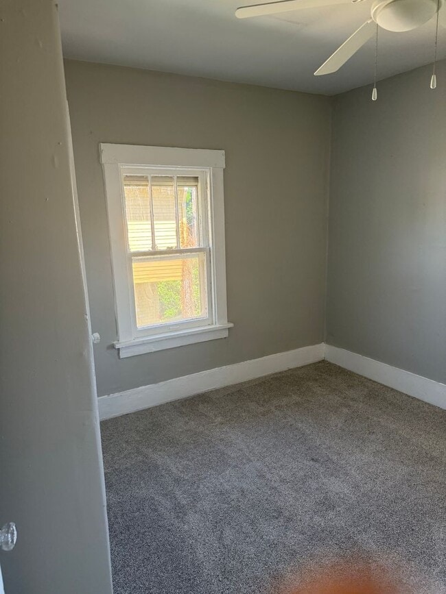 Building Photo - Sunny Minne Lusa 3 BR