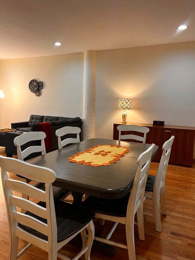 Building Photo - 431 S Dearborn St