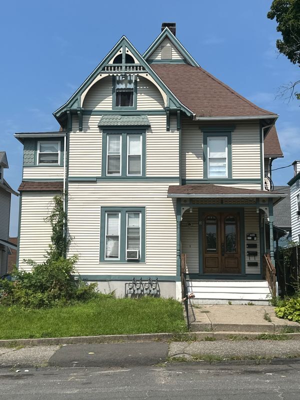 Primary Photo - 37 Central Ave