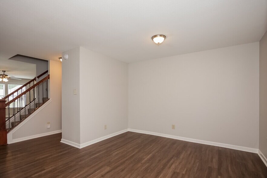 Building Photo - 1626 Matthew Allen Cir