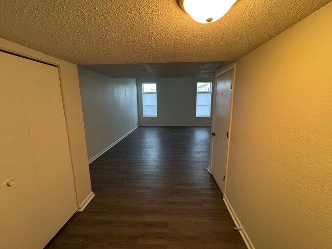 Building Photo - 10450 Candy Apple Ln