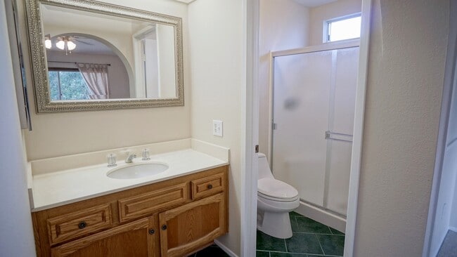 Building Photo - Updated 4-Bedroom Home with Community Amen...