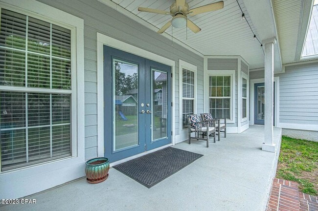 Building Photo - 12237 Lyndell Plantation Dr