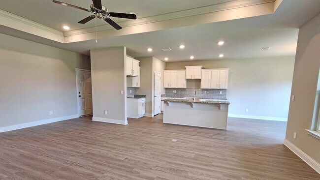 Building Photo - 10532 S Redland St