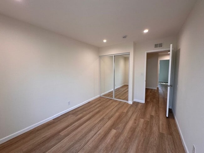 Building Photo - Beautiful 4-Bedroom Home located in one of most desirable neighborhoods