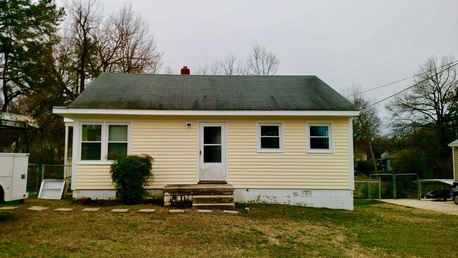 Primary Photo - Wonderful 2 Bedroom Home in High Point!