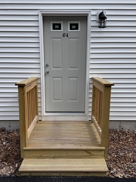 Building Photo - 47 Hogfat Hill Rd