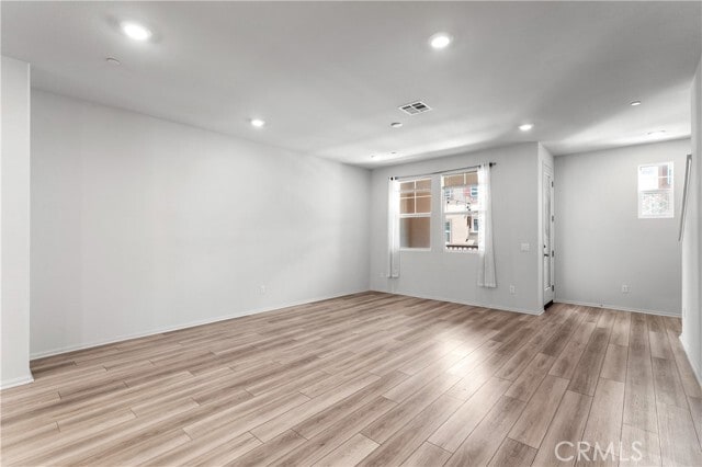 Building Photo - 40727 Melrose Dr
