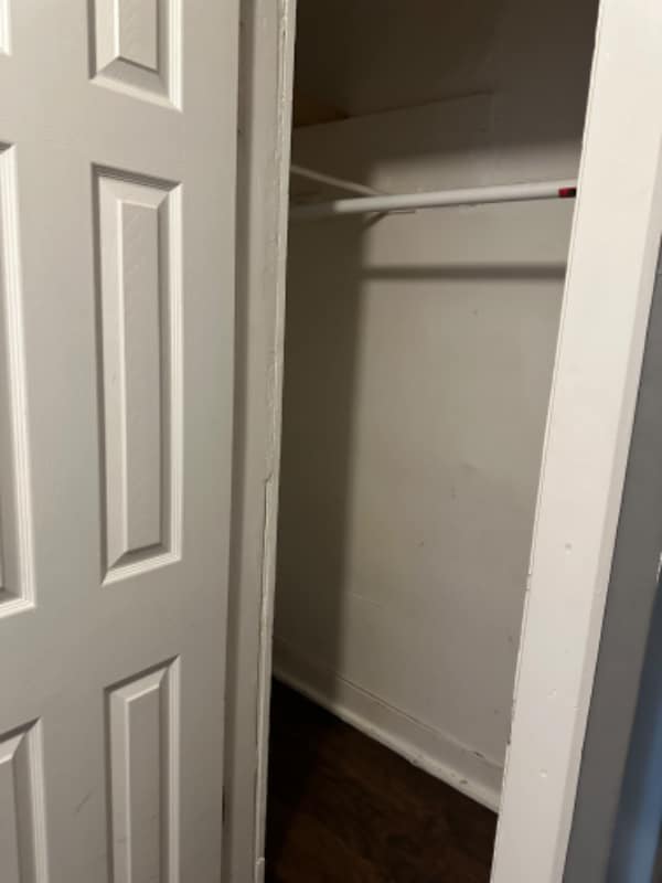 Building Photo - 428 Elm St