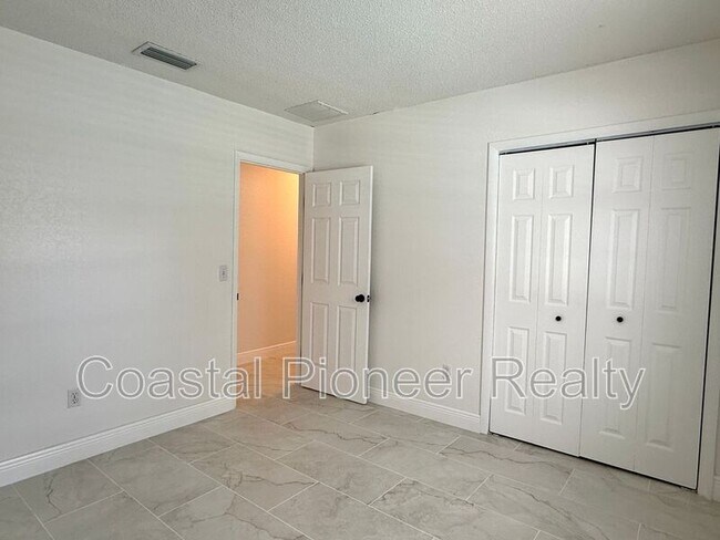 Building Photo - 18306 Crawley Rd