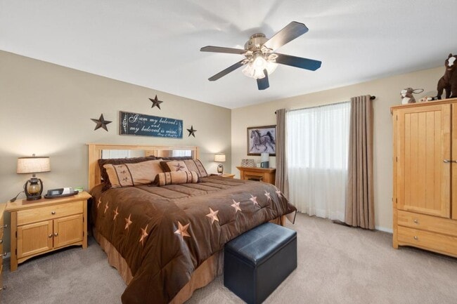 Building Photo - 2109 Blue Wing Dr