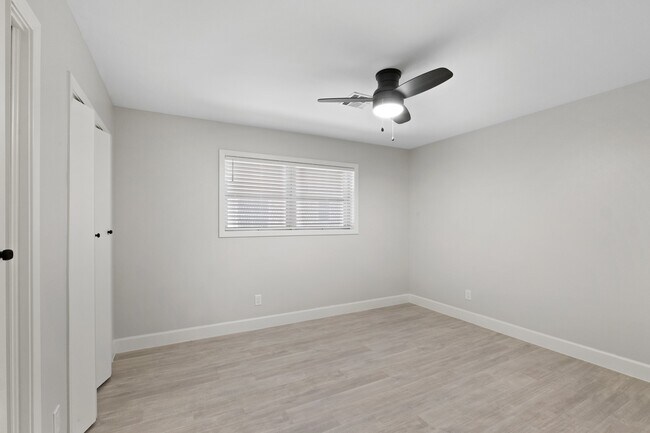 Building Photo - 5911 Rutherglenn Dr