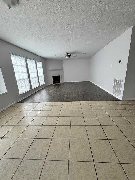 Building Photo - 18810 Timber Way Dr