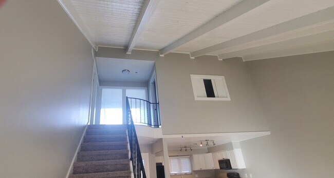 Building Photo - 6386 Wolcott Ct