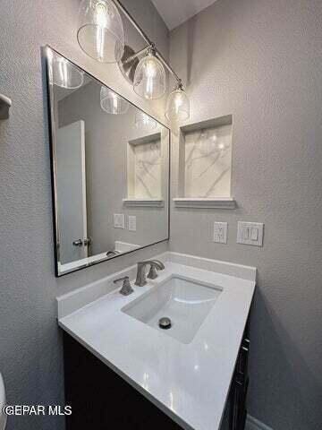 Building Photo - 727 Arredondo Dr