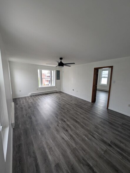 Building Photo - 191 S Meade St