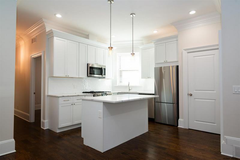 Building Photo - 522 Madison Ave