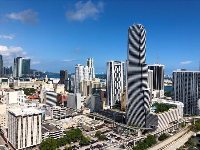 Building Photo - 350 S Miami Ave