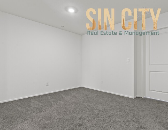 Building Photo - 1919 Stanza St