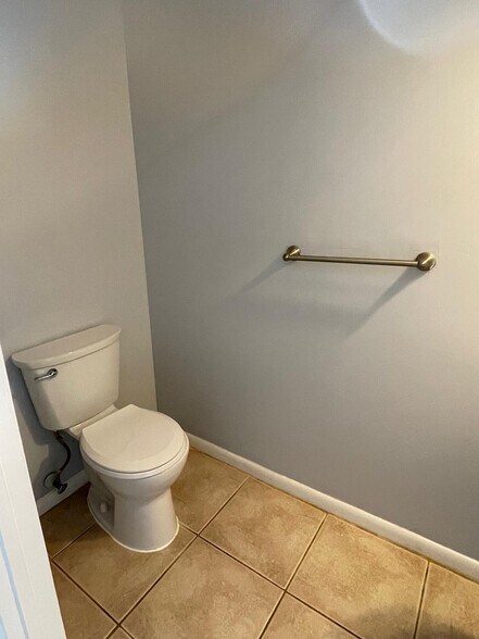 Building Photo - 9766 Kamena Cir