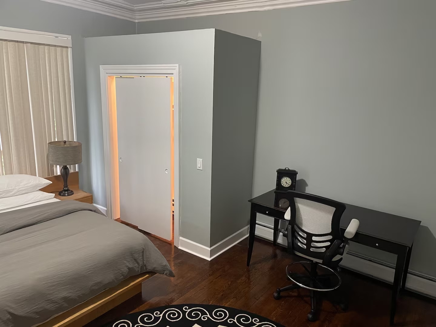 Bedroom - 404 W Clinton St