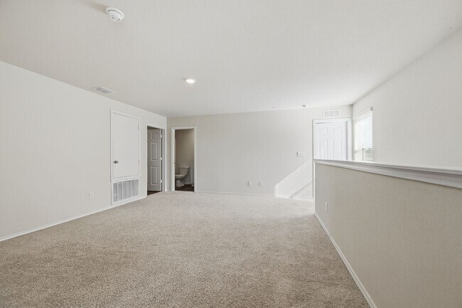 Building Photo - 553 Autumn Blaze