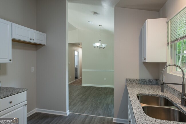 Building Photo - 5461 Brisbane Ct