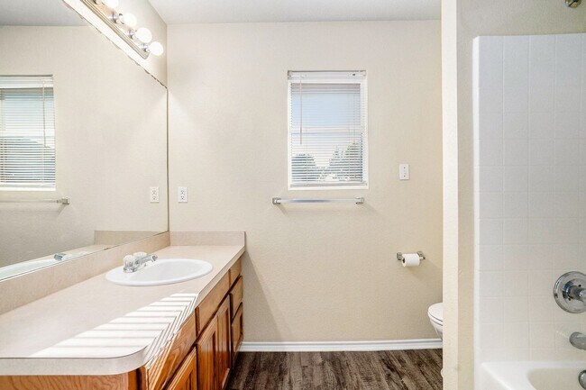 Building Photo - Welcome to this charming 3-bedroom, 2-bath...